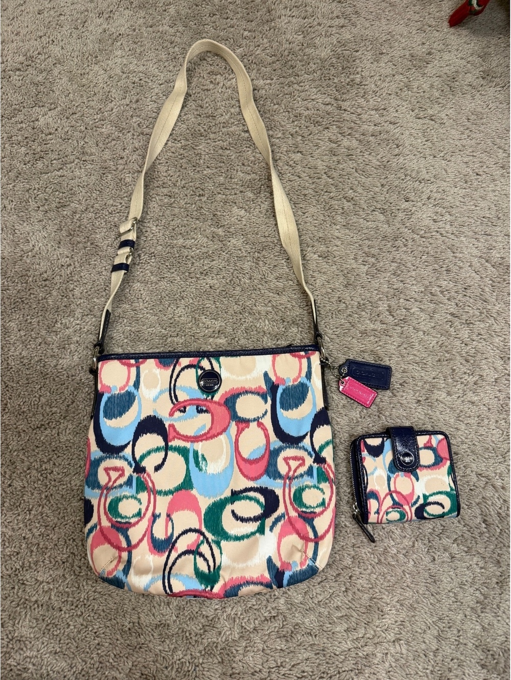 Coach Women's Signature C Pattern Shoulder Bag with Matching Wallet